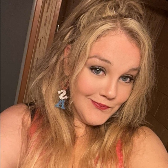 Meet your Posher, Samantha - Picture 2 of 4